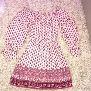NEVER WORN off shoulder long sleeve dress